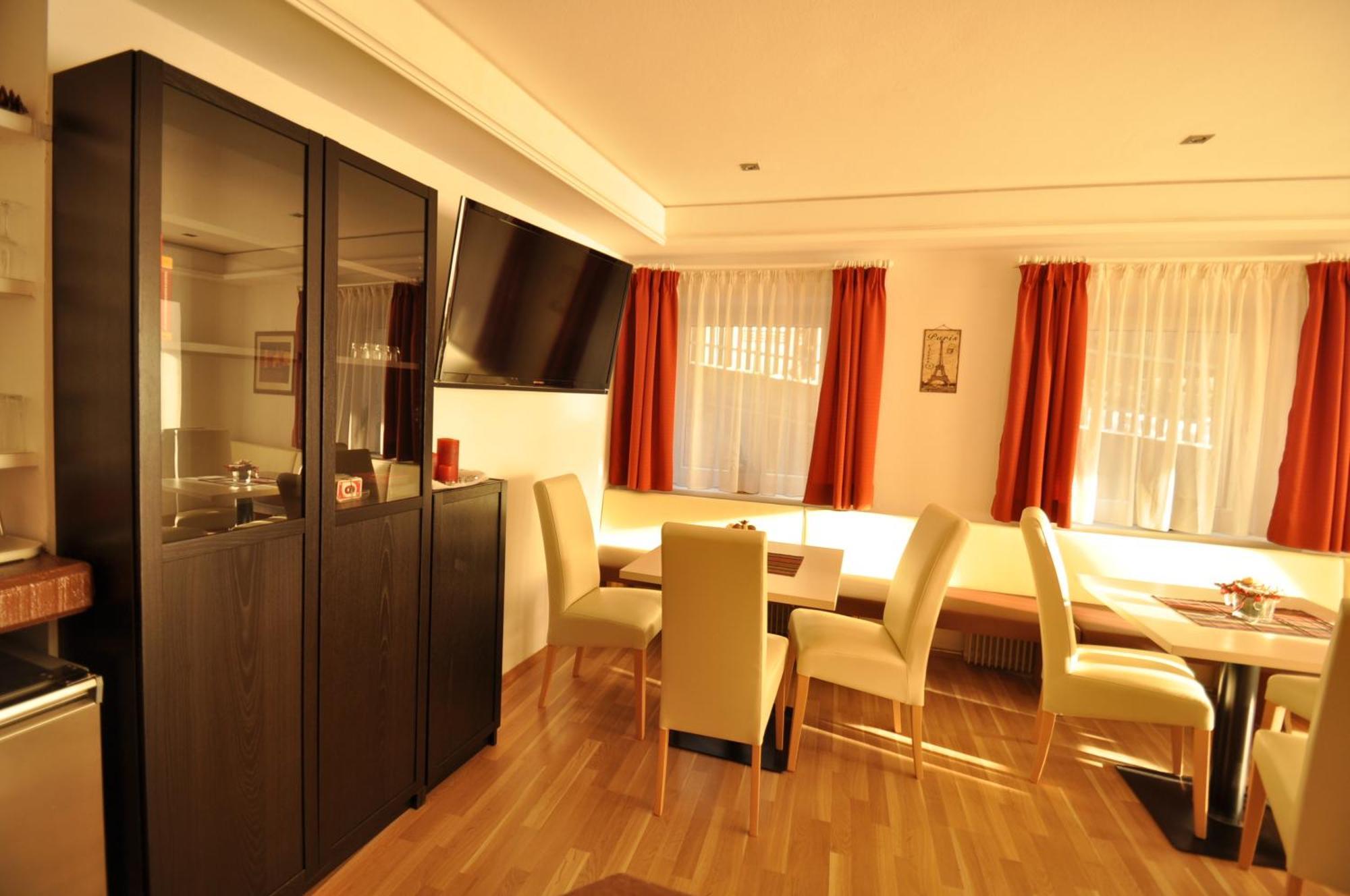 Lapis Monti - Apartments & Suites Burgusio Εξωτερικό φωτογραφία
